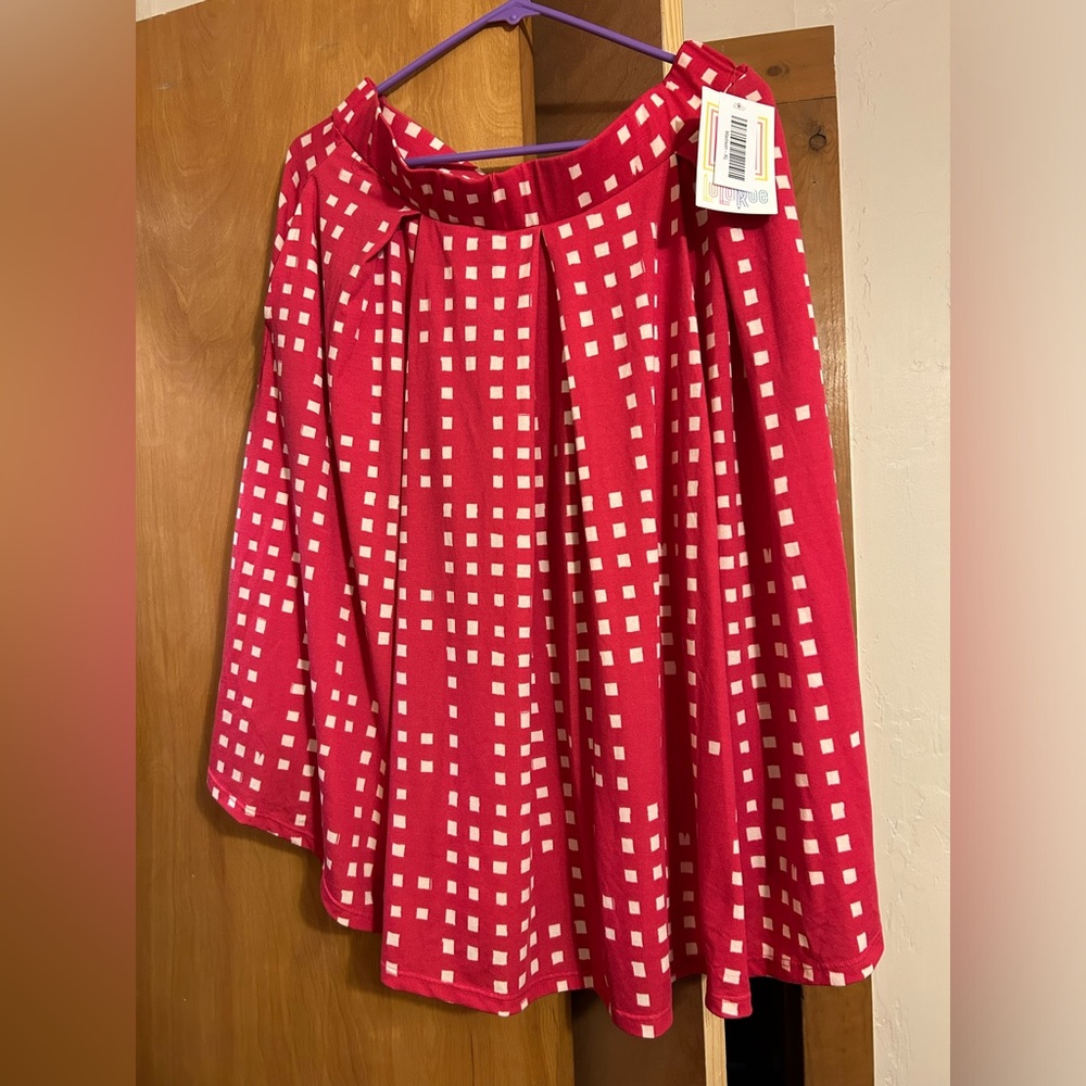 Pink and white LulaRoe Madison. XL, new with tags.